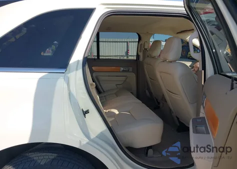 2007 Lincoln Mkx z USA, uszkodzony, nr VIN 2LMDU68C37BJ03607